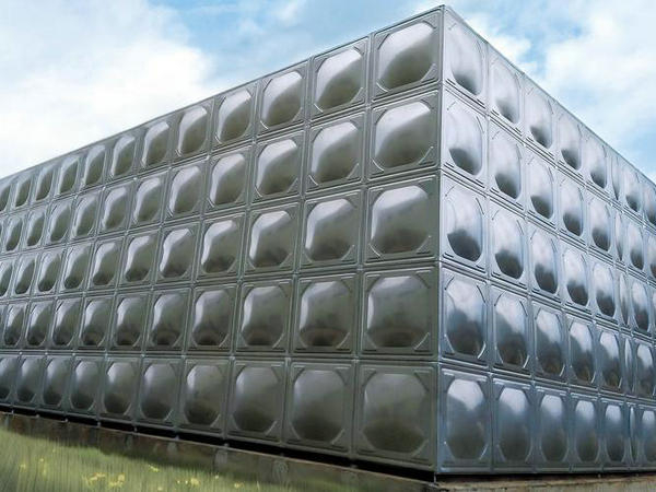 有哪些具體的標準和規范對西安生活飲用水箱的選材有要求？